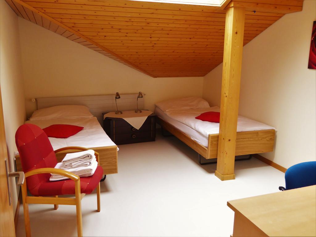Hotel Tell And Apartments Unterseen Eksteriør billede